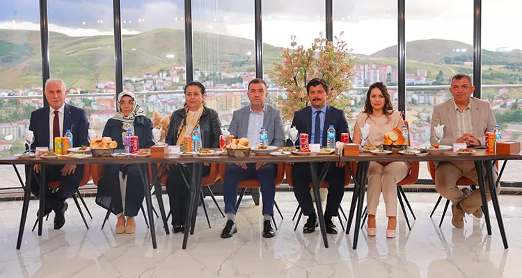 Bayburt Cumhuriyet Başsavcısı Huzeyfe Yücedağ İçin Veda Yemeği Düzenlendi