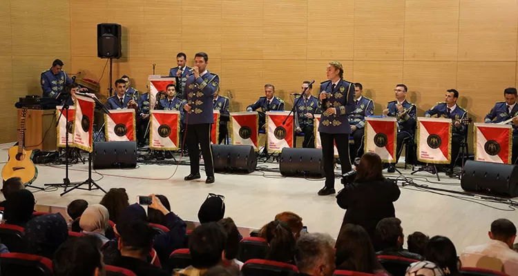 Polis Armoni Orkestrası Bayburt'ta Konser Verdi