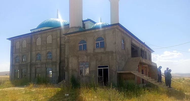 Bayburt Kayışkıran Küçük Sanayi Sitesi'nde Yeni Cami İnşaatı Hızla İlerliyor