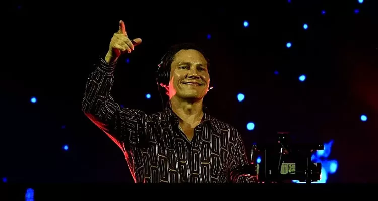 İstanbul Festivali'nde Tiësto Rüzgarı! 30 Bin Kişi Coştu