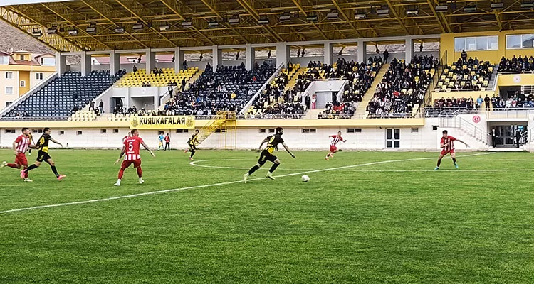 Bayburt Özel İdare Spor Osmaniyespor'u Mağlup Etti, Puanını 6'ya Çıkardı