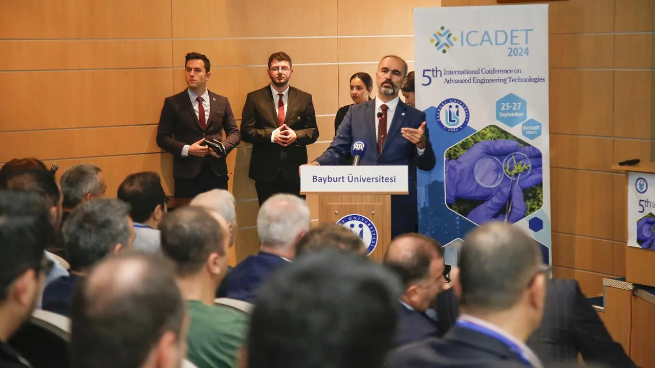 Bayburt'ta 5. ICADET Konferansı, Bayburt Üniversitesi Ev Sahipliğinde Başladı