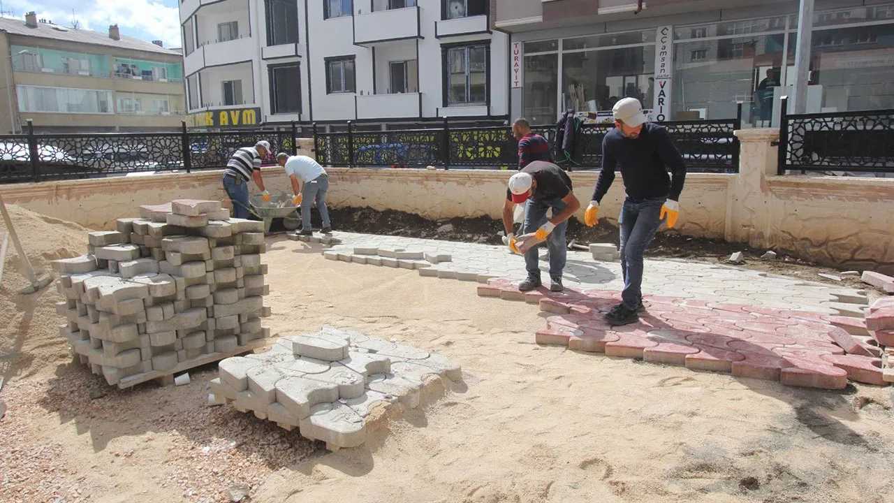 Bayburt'ta Kış Öncesi Yoğun Çalışma: Şehir Merkezi ve Mahallelerde Yenileme İşleri