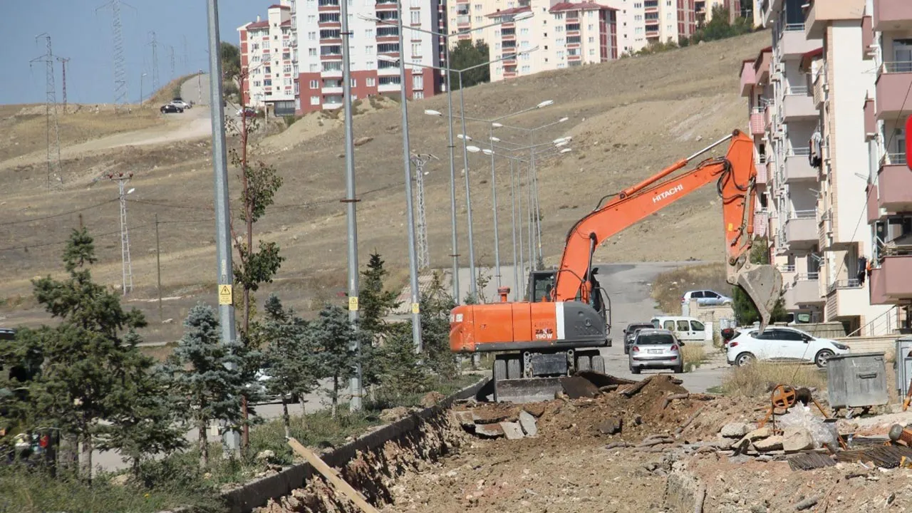 Bayburt Belediyesi Ekipleri, Asfalt Çalışmalarına Süratle Devam Ediyor