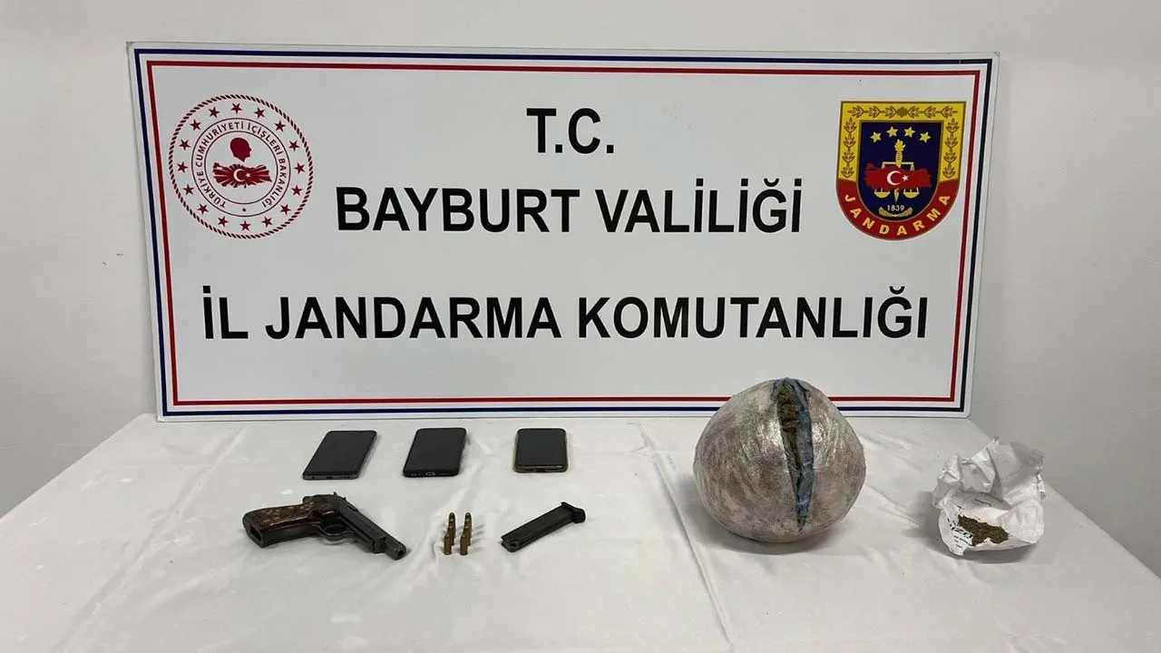 Bayburt Jandarmadan Uyuşturucu Operasyonu, 3 Kişi Cezaevine Gönderildi