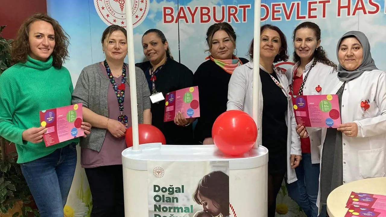 Bayburt Devlet Hastanesi Gebe Okulu'ndan Normal Doğum Bilgilendirme Etkinliği