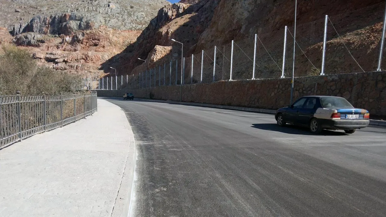 Bayburt Kaleardı Yolu Tamamen Yenilendi!