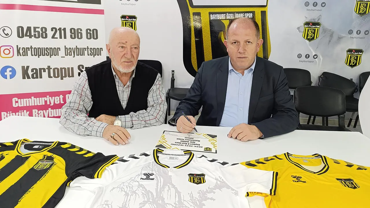 Bayburt Özel İdare Spor Lisanlı Formaları Hummel Kalitesiyle Satışta!