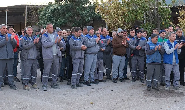 Başkan Topaloğlu belediye personelinin yeni yılını kutladı