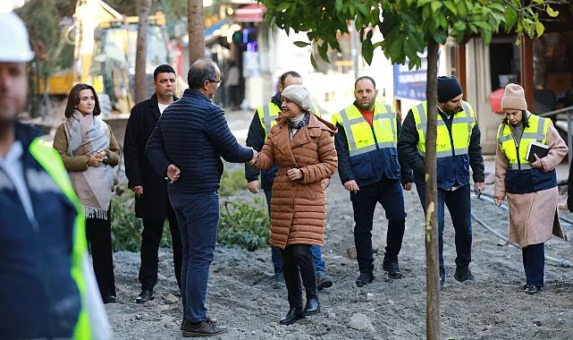 Efes Selçuk’ta çarşı içi çalışmalar hız kesmeden devam ediyor