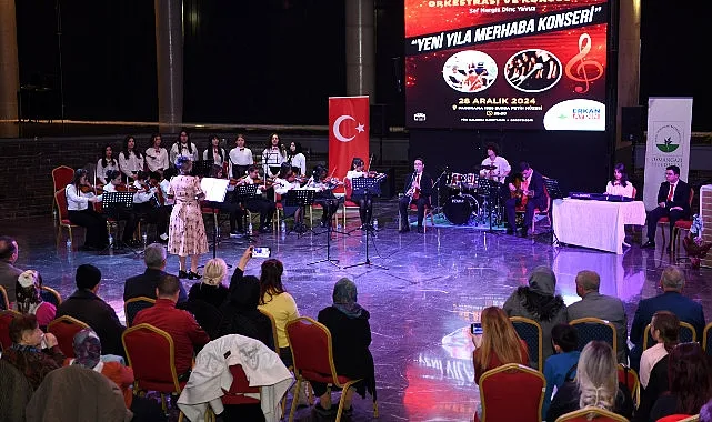 Gençlik Orkestrası ve Korosu’ndan muhteşem yeni yıl konseri