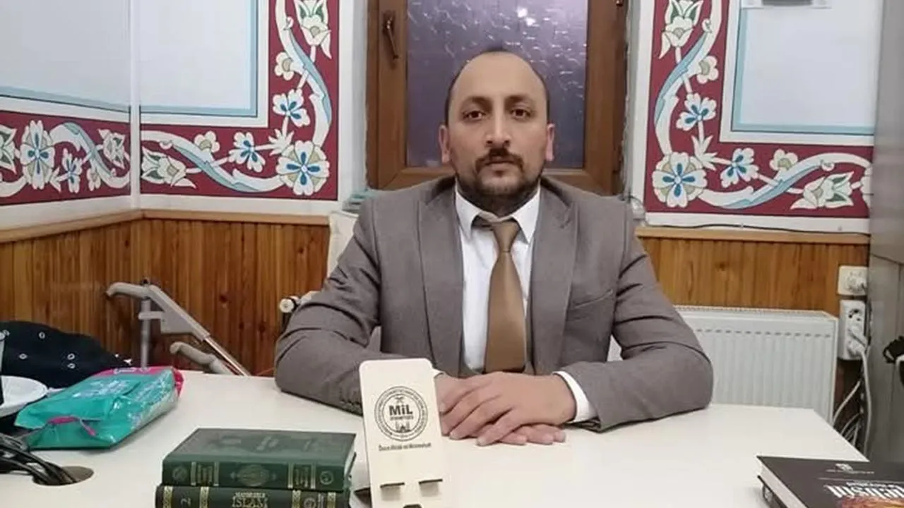 Mil-Diyanet Sen'den Yılbaşı Kutlamalarına Tepki! Hiç Kutlar mı İman Etmiş Bir Müslüman Yılbaşı?