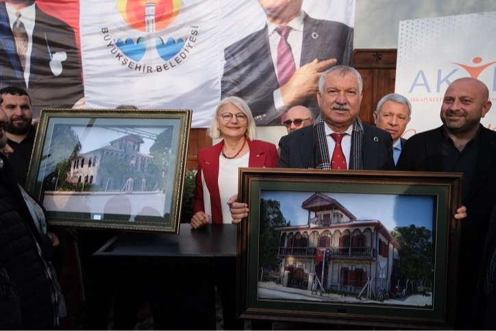 Adana'da Camili Höyüğü Şehitliği yeniden ziyarete açıldı haberi