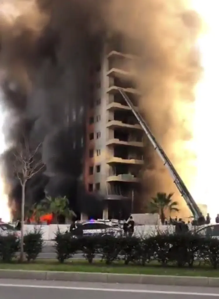 Antalya Alanya'da otel inşaatında yangın! haberi