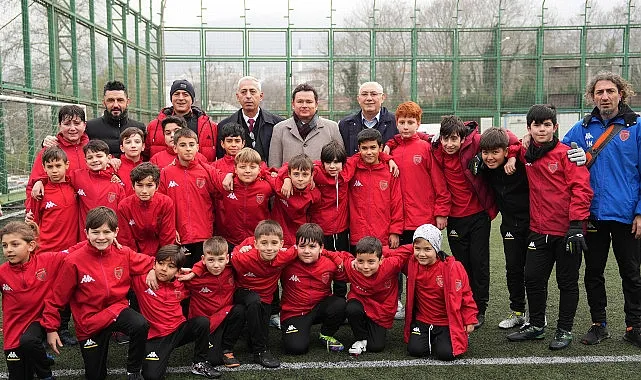 Başkan Aydın’dan Hüdavendigar Dikkaldırım Osmangazi SK’ya ziyaret haberi