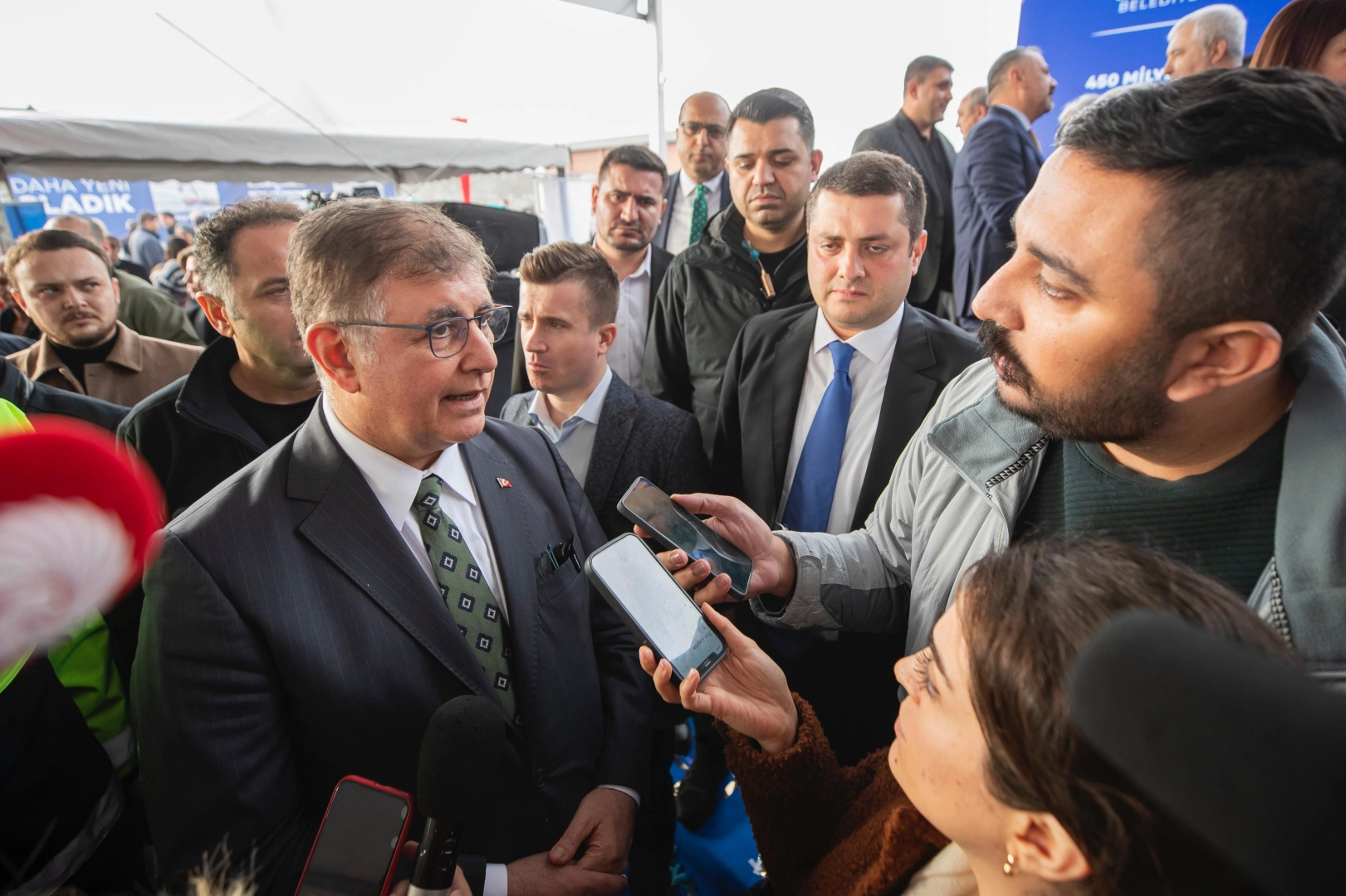 Başkan Tugay: Tepkiyi asıl sorumlulara gösterin haberi