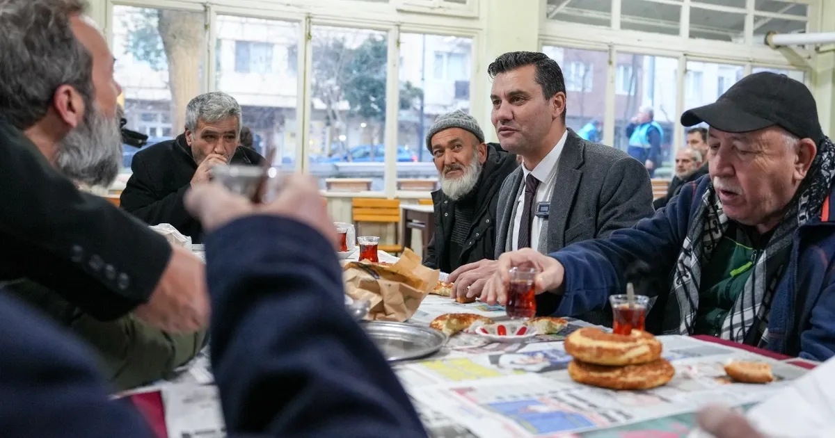 Başkan Zeyrek Manisa'da halkla buluştu haberi