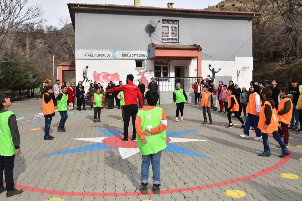 Batmanlı öğrencileri sporla buluştu haberi