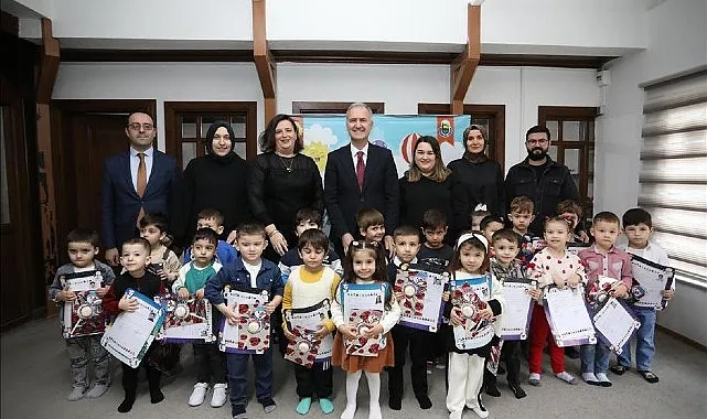 Beşinci Mevsim’in Miniklerinin Karne Heyecanı haberi