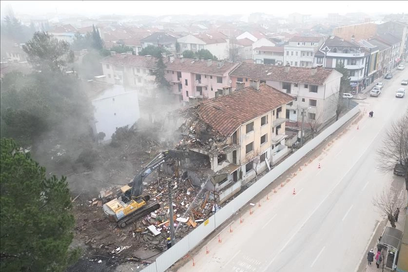 Bursa İnegöl'de kentsel dönüşümde ilk kazma vuruldu haberi