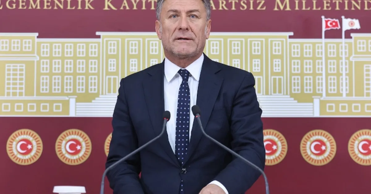 CHP'li Sarıbal basının sorunlarını TBMM'ye taşıdı... BİK komisyonu yüzde 3'e düşürülmeli! haberi