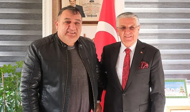 Emekli olan personellerden Başkan Topaloğlu’na veda ziyareti haberi