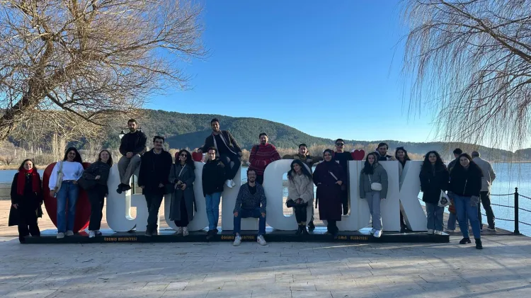 Gençler İzmir'i keşfediyor haberi