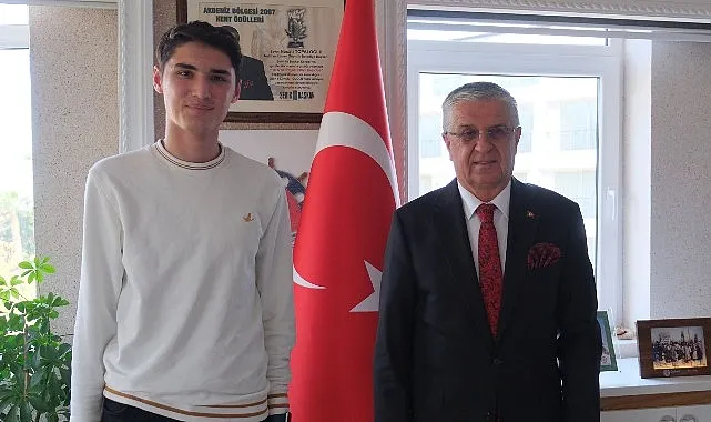 Gençlik Meclisi Başkanı Erdal’dan Başkan Topaloğlu’na ziyaret haberi