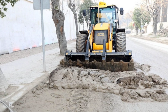 Hatay Büyükşehir yolları temizliyor haberi