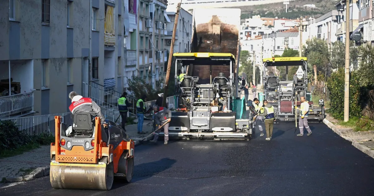 İzmir Bornova'da yol yenileme çalışmalarında rekor haberi