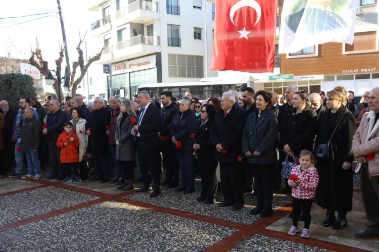 İzmir Güzelbahçe'de Uğur Mumcu büstü ve ismiyle yaşatılıyor haberi