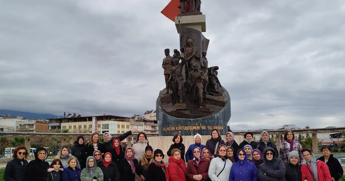 Kadınlar Manisa Salihli’yi adım adım gezdi