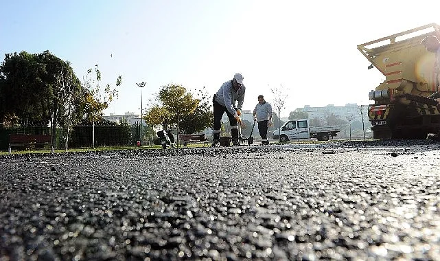 Karşıyaka Belediyesi üretiyor, sokaklar yenileniyor haberi