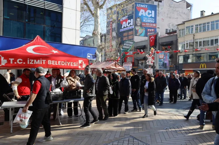 Kocaeli İzmit ürettiğini paylaşıyor haberi