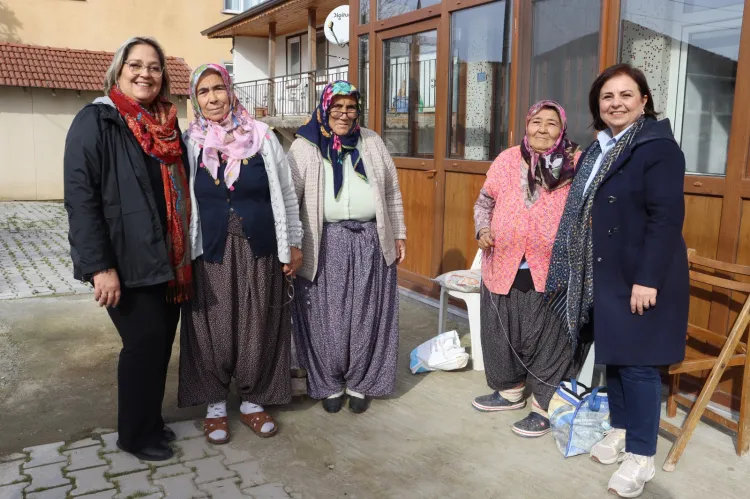 Kocaeli İzmit'te mahalleler yerinde dinleniyor haberi