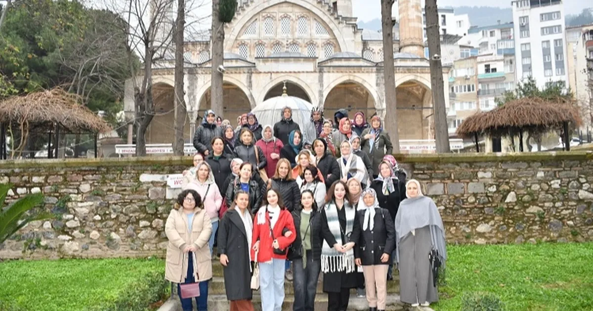 Manisa Büyükşehir'den Demircili kadınlara kültür turu haberi