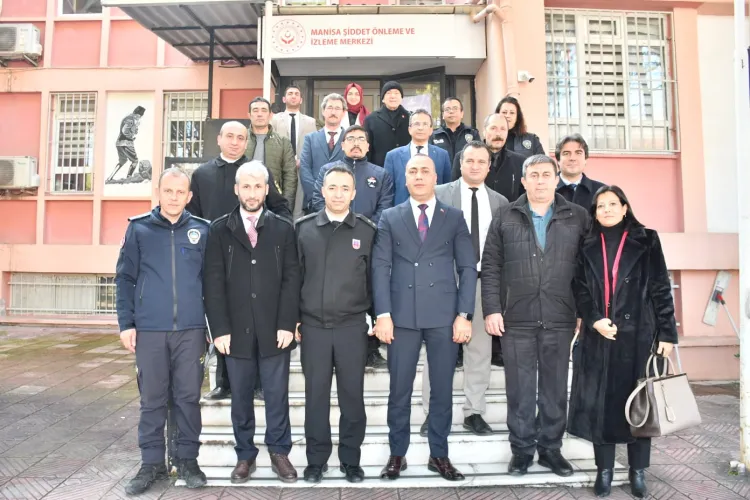 Manisa'da şehit aileleri ve gazileri buluşturan toplantı haberi