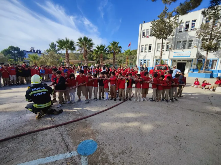 Muğla'da minikler hem eğlendi, hem öğrendi