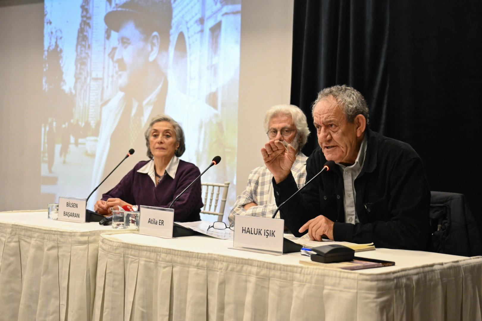 Nazım Hikmet’in şiirleri İzmir Bornova’da yankılandı haberi