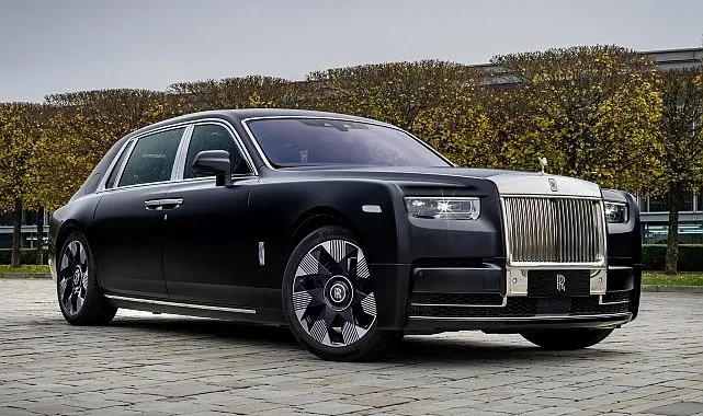 Rolls-Royce Phantom’dan 100. yılına özel ejderha teması haberi