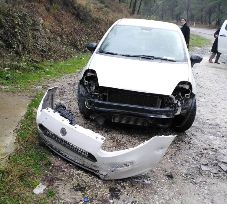 Saadet Partililer Bursa'da kaza yaptı! haberi