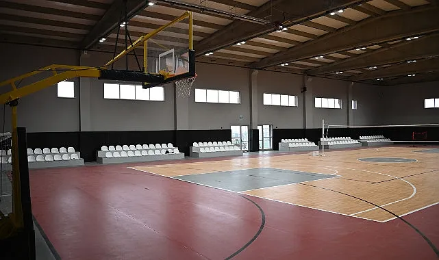 Selçuklu Belediyesi Selçuklu Fen Lisesi Kapalı Spor Salonu tamamlandı