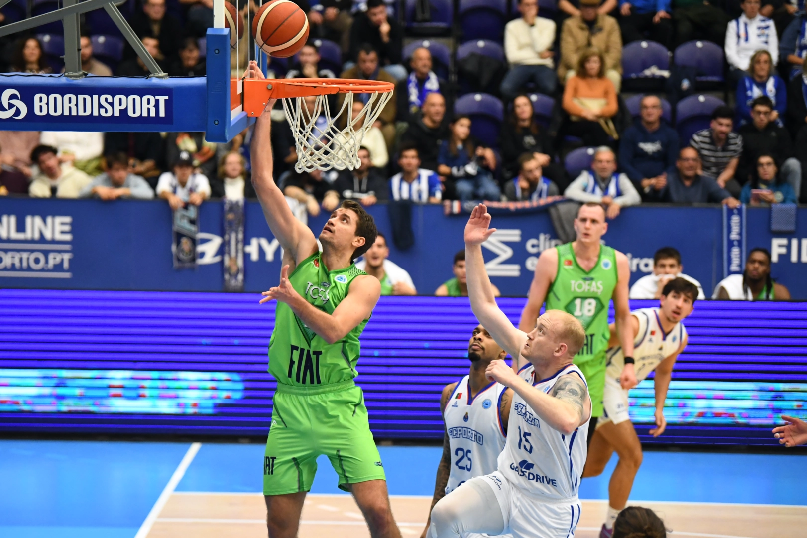 TOFAŞ FIBA Europe Cup'ta çeyrek finali istiyor haberi