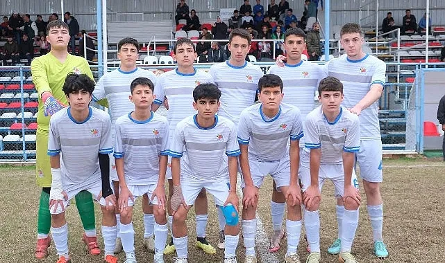 U16 takımı ligi 39 puanla 3’üncü bitirdi haberi