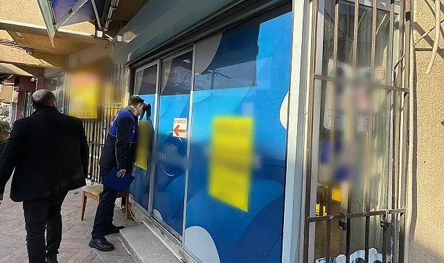 Üsküdar’da ruhsatsız içki satışı yaptığı belirlenen iki işletme mühürlendi. haberi