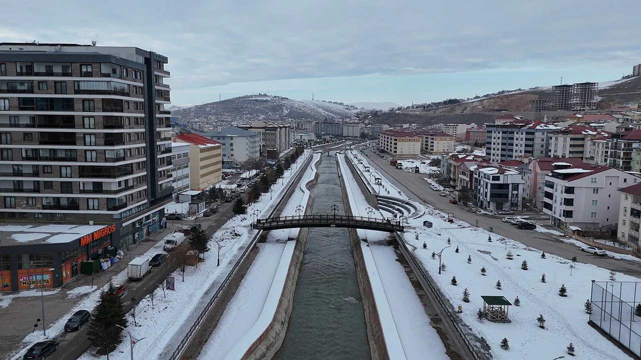 Bayburt'a Modern Köprüler, Çoruh Nehri Yeniden Canlandı Haberi