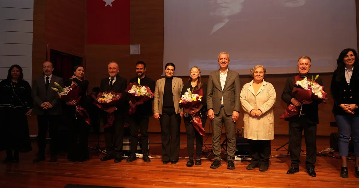 Ankara'da usta oyunculardan “Şifa Niyetine Anılar Ve Türküler” haberi