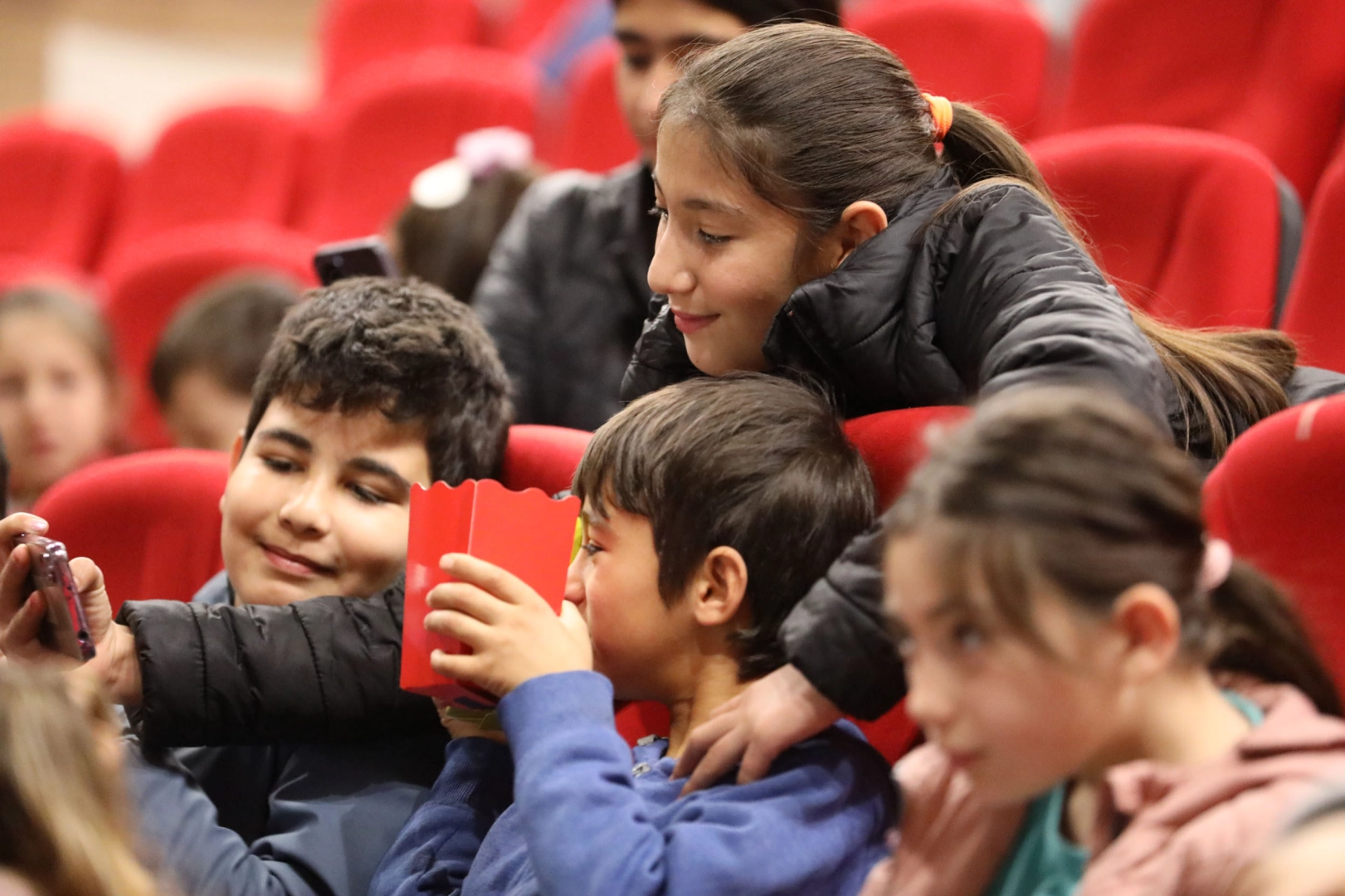 Başkan Aras’ın sinema hediyesine Muğla'da büyük ilgi haberi