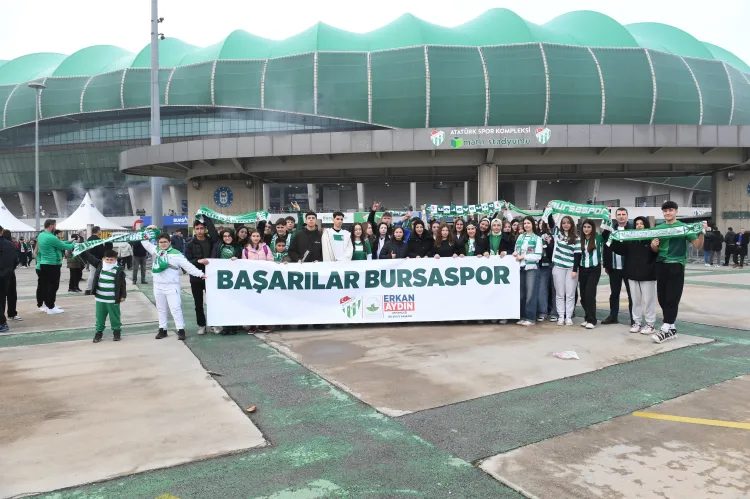 Başkan Aydın, Bursaspor’un maçını öğrencilerle birlikte izledi haberi