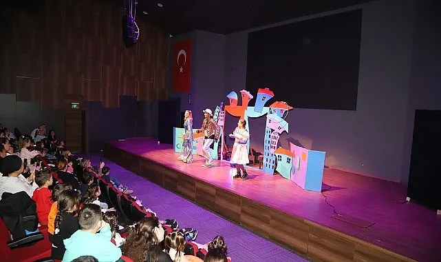 Başkan Kırgöz, yarıyıl tatilinde çocukları unutmadı haberi